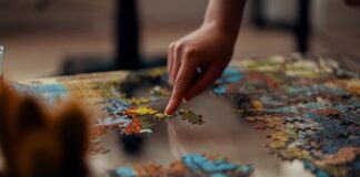 Układanie puzzli
